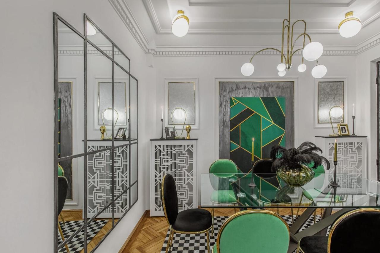 Holt - The Great Gatsby Villa Bukarest Exteriör bild