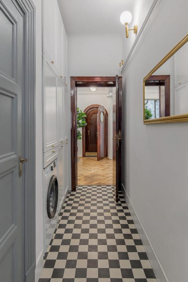 Holt - The Great Gatsby Villa Bukarest Exteriör bild