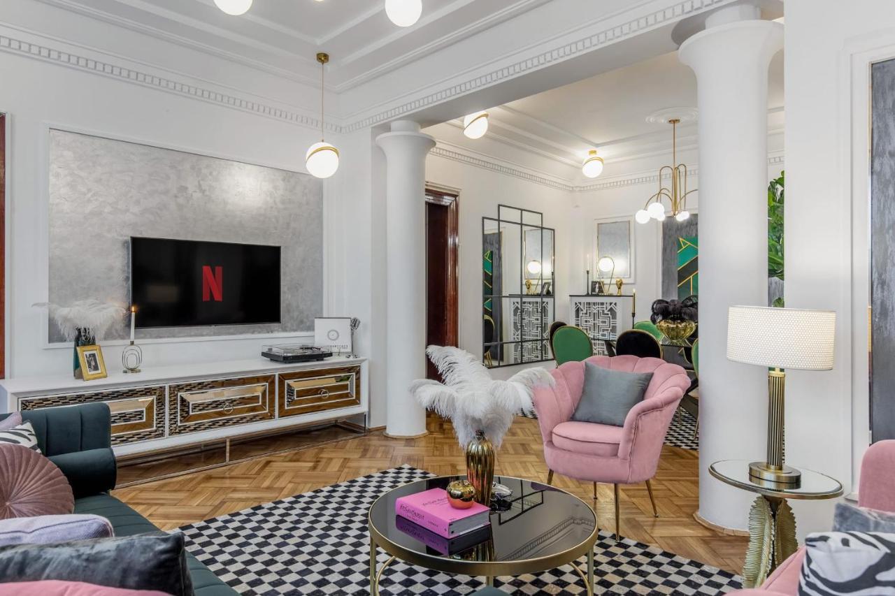 Holt - The Great Gatsby Villa Bukarest Exteriör bild