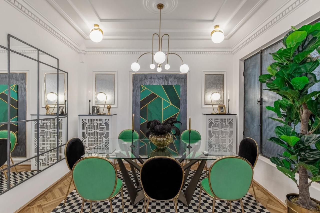 Holt - The Great Gatsby Villa Bukarest Exteriör bild